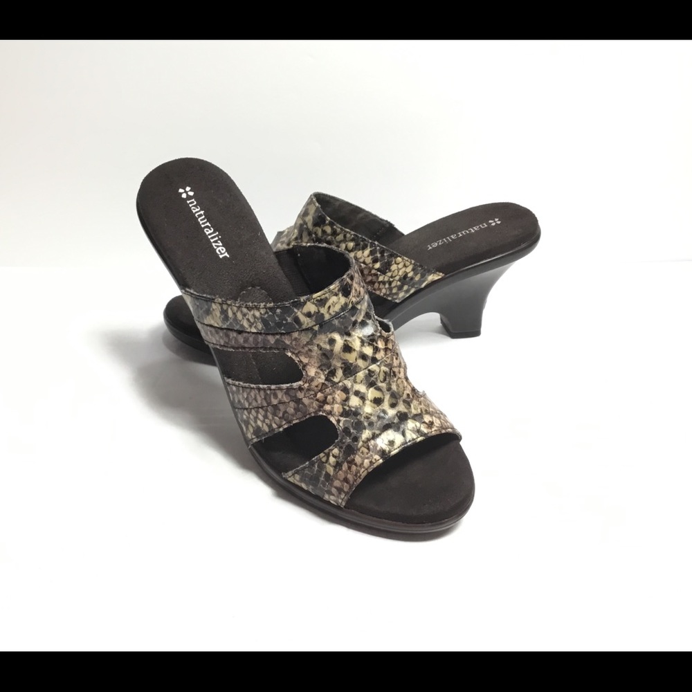 Brown Naturalizer women shoes size 8M wedges. #10